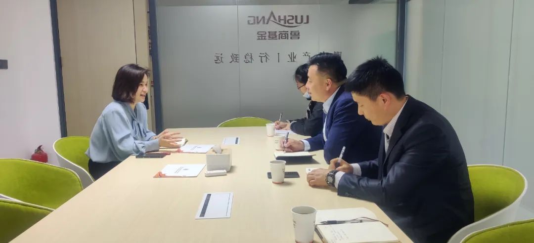 潔晶集團(tuán)組織拜訪魯商集團(tuán)并洽談預(yù)制菜產(chǎn)業(yè)合作 潔晶集團(tuán)組織拜訪魯商集團(tuán)并洽談預(yù)制菜產(chǎn)業(yè)合作